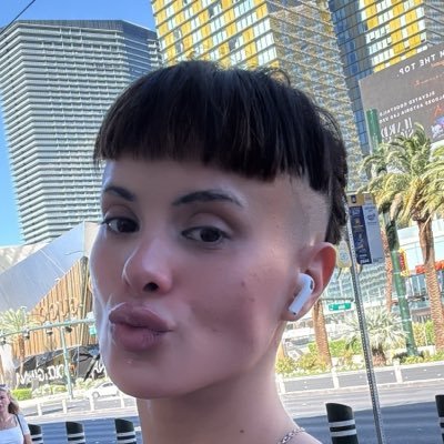 lahijadenadie's profile picture