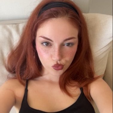 ayca_22's profile picture