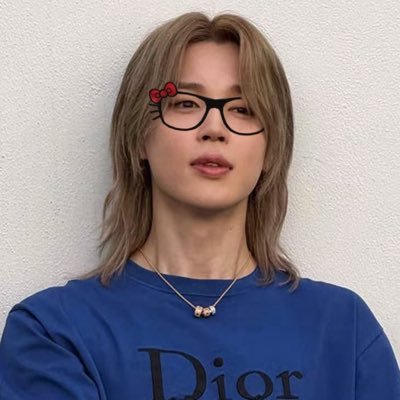 minal⁷ saw home's profile picture