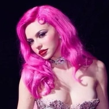 grandelovesj's profile picture
