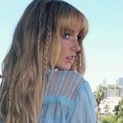 project hail jules 𓆩 ⍟ 𓆪's profile picture