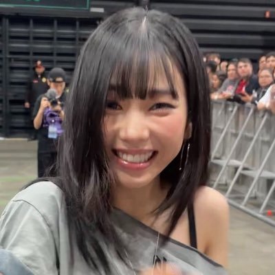 eli (yu jimin’s only gf) 🦖🍋's profile picture