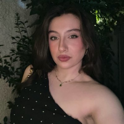 MahdisKhamse's profile picture