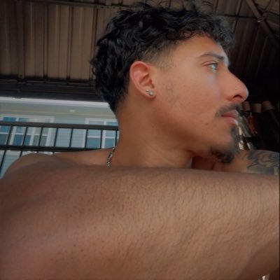 reneholic's profile picture