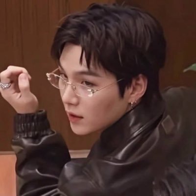 enne៹'s profile picture