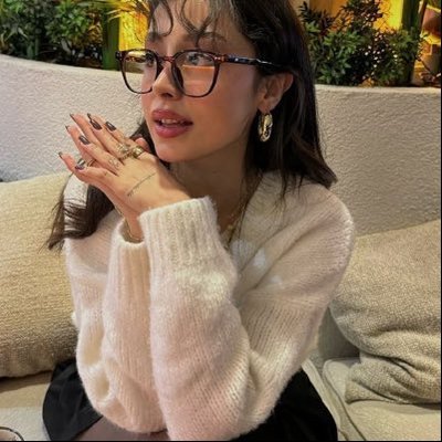 rouzvre's profile picture