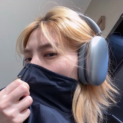 ُ's profile picture