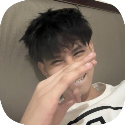 ainthemm's profile picture