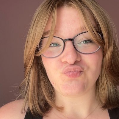 fangirlinchaos's profile picture