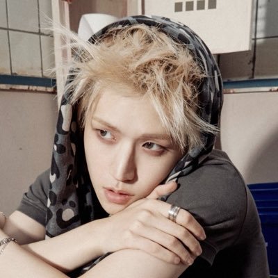 2rew's profile picture