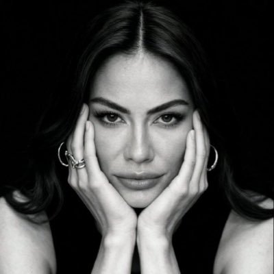 calmebarellla's profile picture