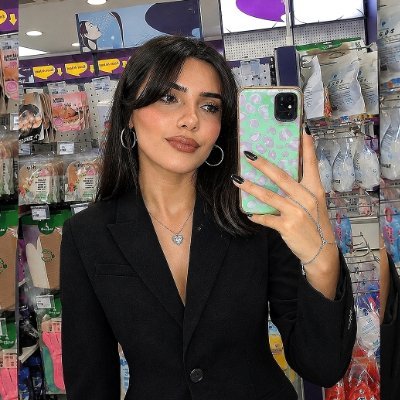 S E V G İ `'s profile picture