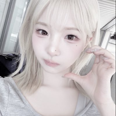 nynphodoll's profile picture