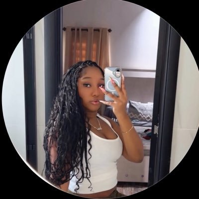 ηιүα ♛'s profile picture