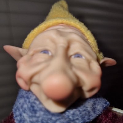 LUSTUCRÚ's profile picture