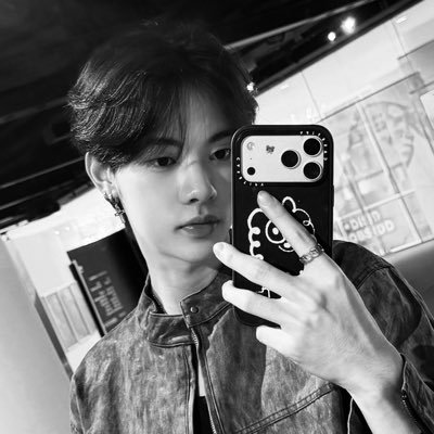 𓆟 ˚'s profile picture