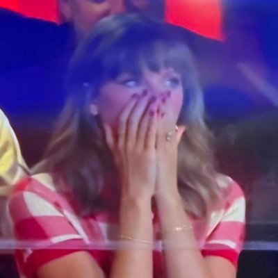 Belle🏈🦋 Harry 4/2's profile picture