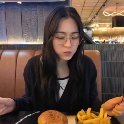 ૮₍⑅ ˶ᵔ ᵕ ᵔ˶⑅₎ა's profile picture