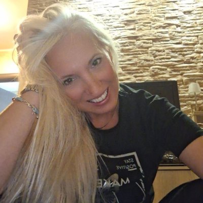 🎀DragaSaveta👠's profile picture