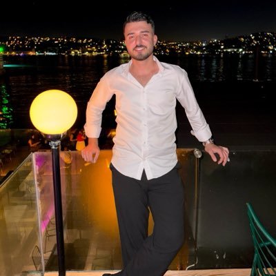 F E R H A T's profile picture