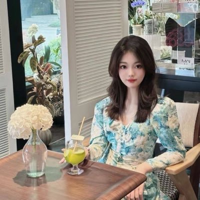 momo's profile picture