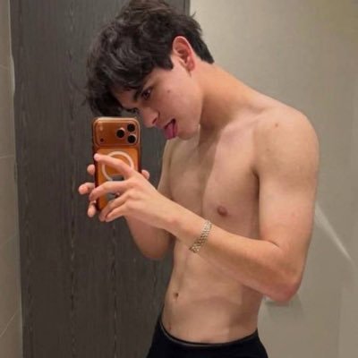 hashas1720's profile picture