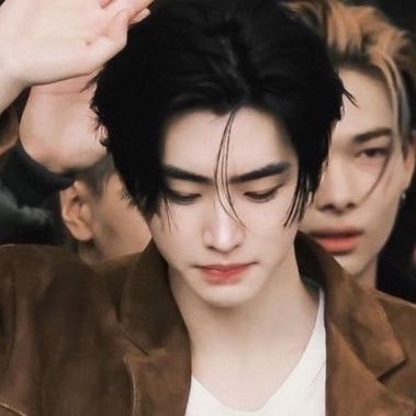 nics 𝜗𝜚's profile picture