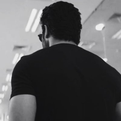 yashsayings's profile picture