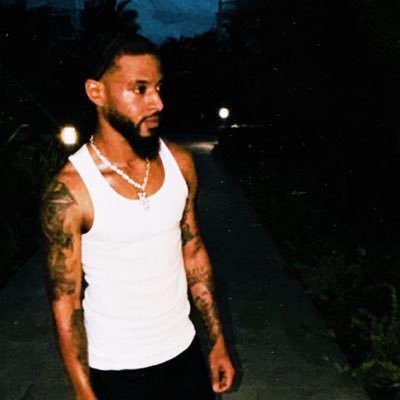 KJ 🌴's profile picture