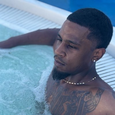 Q 🪣's profile picture