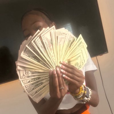 lalaworlddd___'s profile picture