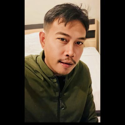 ymalimat's profile picture