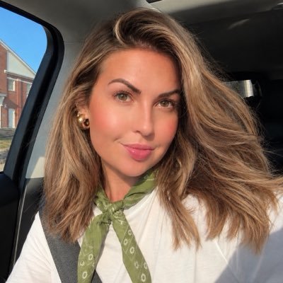 candacednewby's profile picture