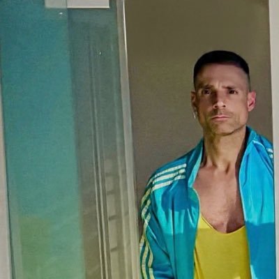 e__VILLANUEVA's profile picture
