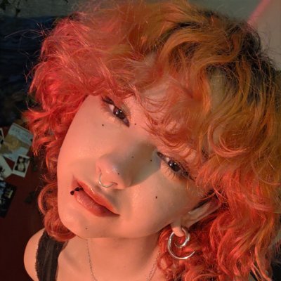 centi_plays's profile picture