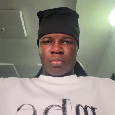 fwYUSUFF's profile picture