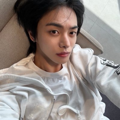 leowonlip's profile picture