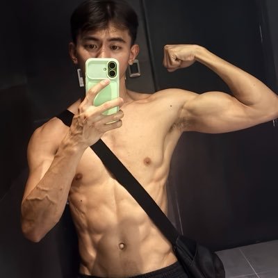 celestialughky's profile picture