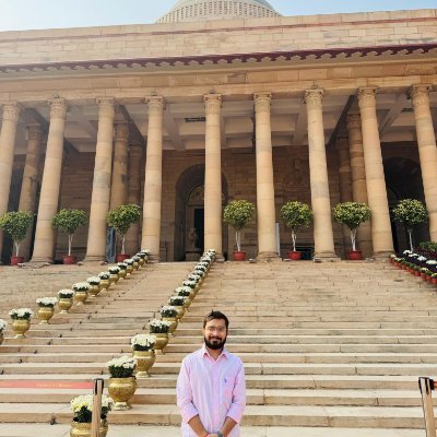 madanmo95322469's profile picture