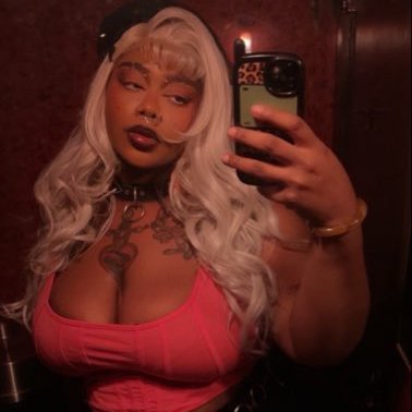 softlyvenus_'s profile picture