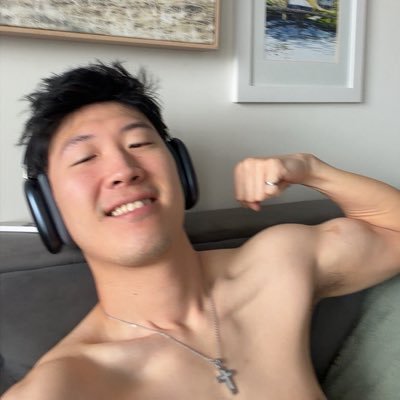 yourkoreantop's profile picture