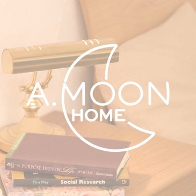 a_moon_official's profile picture