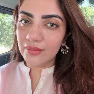 mahwashajaz_'s profile picture