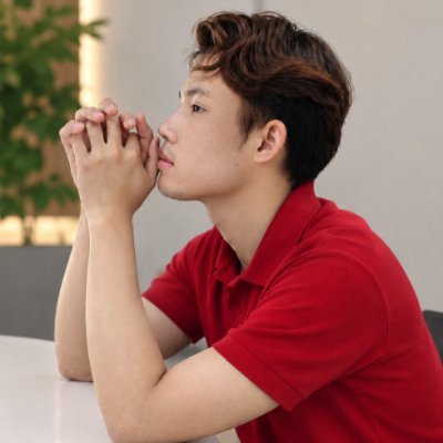 Saw kyaw's profile picture
