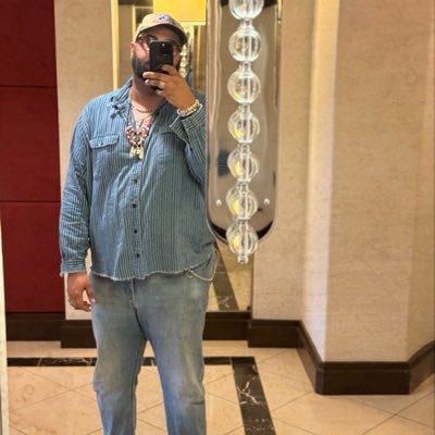 TrapBasquiat's profile picture