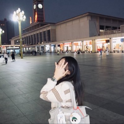 `ฉีกยิ้ม ⑅◡̈/.'s profile picture