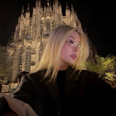 lalaseoola's profile picture