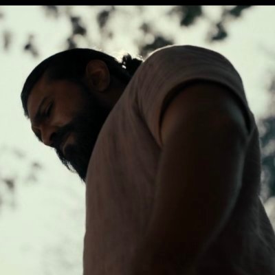 L's profile picture