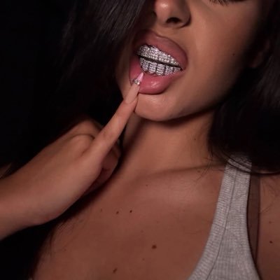nohandoutts's profile picture
