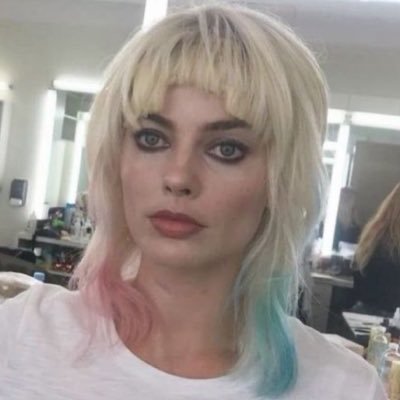 lili6n's profile picture